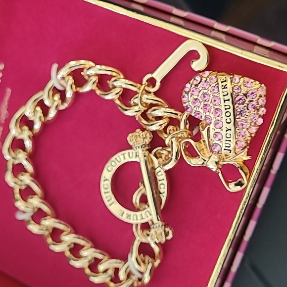 Juicy Couture Gold Bracelet with Pink Heart Charm - Picture 6 of 8
